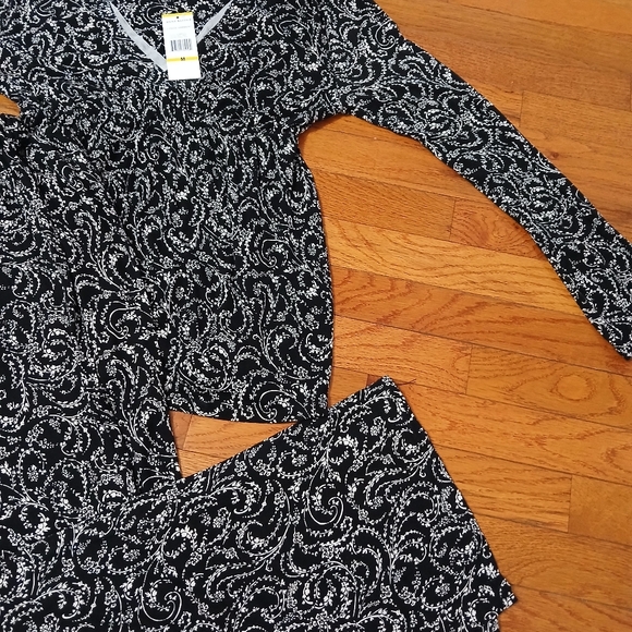 ANNE Klein 2. Size M. PAJAMA SET - Picture 3 of 9